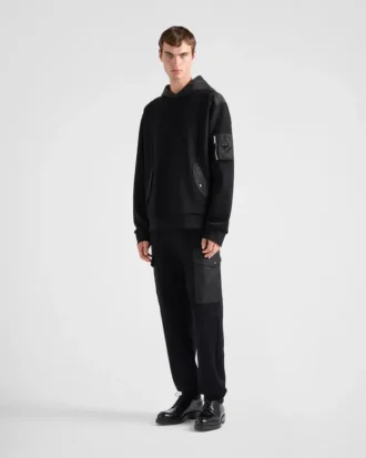 Bluza z kapturem z bawełnianego polaru i Re-Nylon