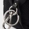 Breloczek do kluczy w kształcie mini torebki z tkaniny Re-Nylon Breloczek do kluczy w kształcie mini torebki z tkaniny Re-Nylon
