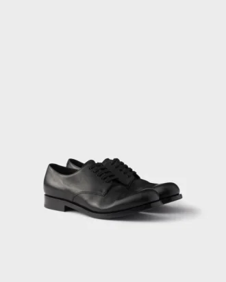 buty derby z sznurowaniem z postarzanej skry 1 330x413 - Buty derby z sznurowaniem z postarzanej sk&oacute;ry