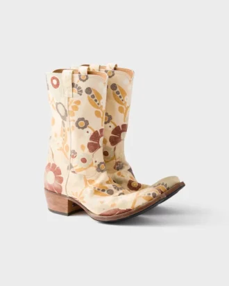 Buty z nadrukowanej tkaniny
