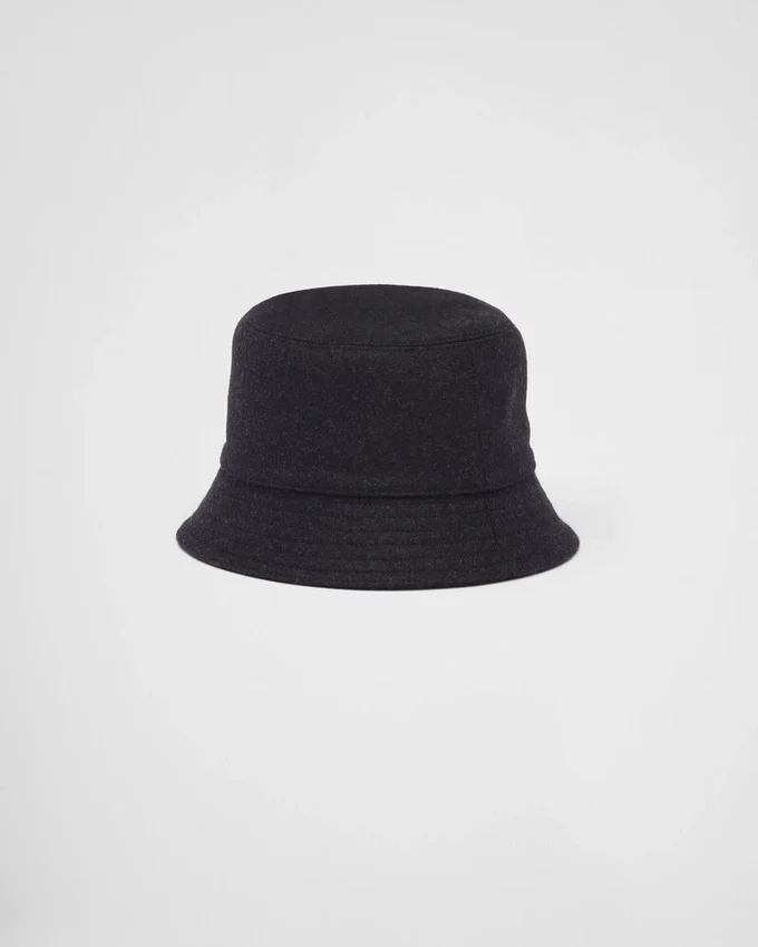 Czapka typu bucket w kolorze lodenowym Czapka typu bucket w kolorze lodenowym