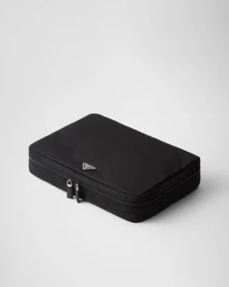 Duża kosmetyczka z zamkiem błyskawicznym z materiału Re-Nylon