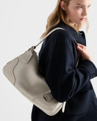 Duża skórzana torba na ramię Prada Aimae