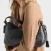 Duża skórzana torba na ramię Prada Aimae