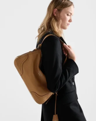 Duża skórzana torba na ramię Prada Aimae