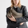 Duża skórzana torba na ramię Prada Aimae