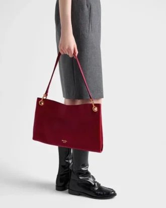 Duża skórzana torba na ramię Prada Etude