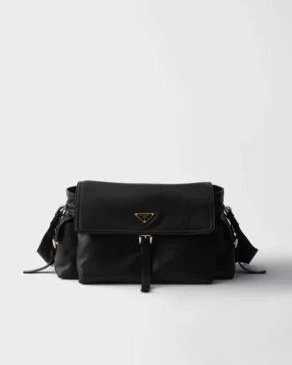 Duża torba na ramię Prada Explore z klapką, wykonana ze skóry nappa