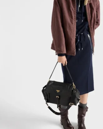 Duża torba na ramię Prada Explore z klapką, wykonana ze skóry nappa
