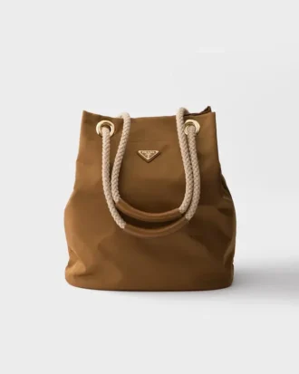 Duża torba typu bucket Prada Mariner z materiału Re-Nylon
