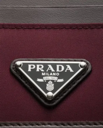 Etui na karty Prada Speedrock z Re-Nylonu i skóry