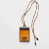 Etui na karty Prada Speedrock z Re-Nylonu i skóry z paskiem Etui na karty Prada Speedrock z Re-Nylonu i skóry z paskiem