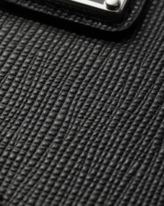 Etui ze skóry Saffiano do iPhone’a 16 Pro Max