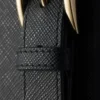 Etui ze skóry Saffiano do iPhone’a 16 Pro Max