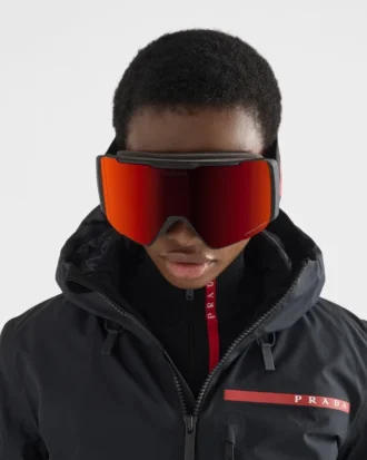 Gogle narciarskie Prada Linea Rossa by Oakley z wymiennymi soczewkami Gogle narciarskie Prada Linea Rossa by Oakley z wymiennymi soczewkami
