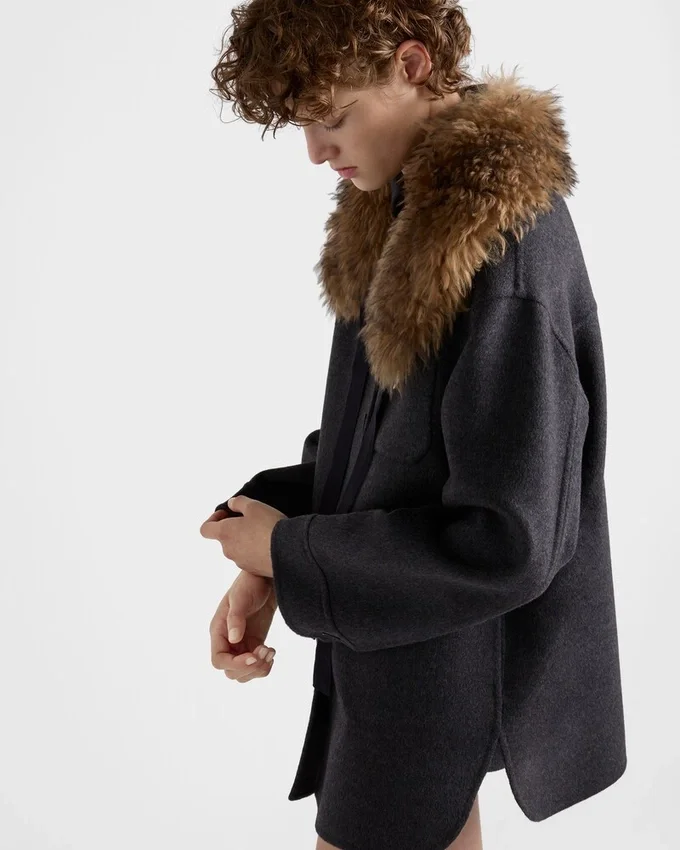 Jednorzędowa kurtka typu caban z podwójnej wełny cashmere Jednorzędowa kurtka typu caban z podwójnej wełny cashmere