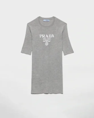 Jedwabny sweter z okrągłym dekoltem i logo
