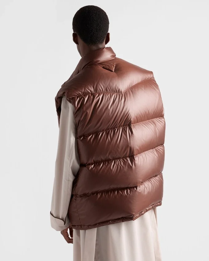 Kamizelka puchowa z Re-Nylon Kamizelka puchowa z Re-Nylon