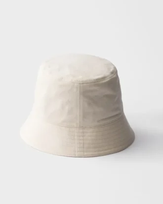 Kapelusz typu bucket z starej gabardyny Kapelusz typu bucket z starej gabardyny