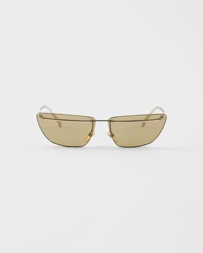 Kolekcja okularów Prada Okulary przeciwsłoneczne Kolekcja okularów Prada Okulary przeciwsłoneczne