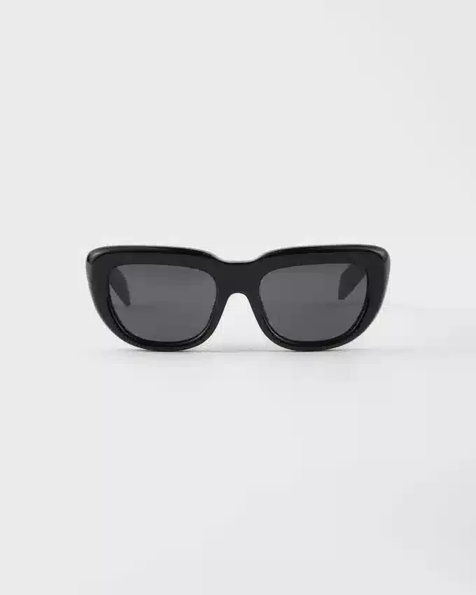 Kolekcja okularów Prada Okulary przeciwsłoneczne Kolekcja okularów Prada Okulary przeciwsłoneczne