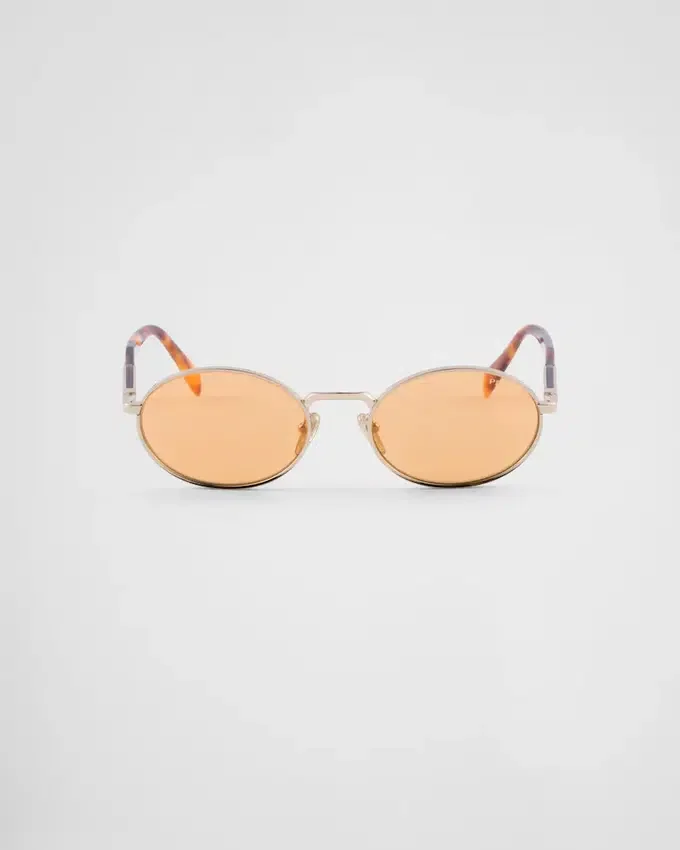 Kolekcja okularów Prada Okulary przeciwsłoneczne Kolekcja okularów Prada Okulary przeciwsłoneczne
