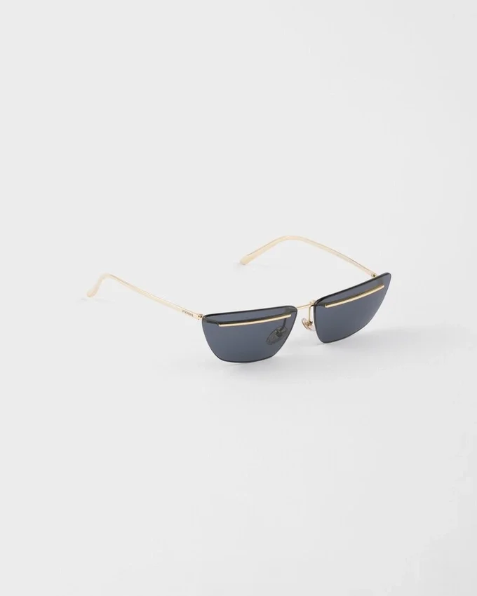 Kolekcja okularów Prada Okulary przeciwsłoneczne Kolekcja okularów Prada Okulary przeciwsłoneczne