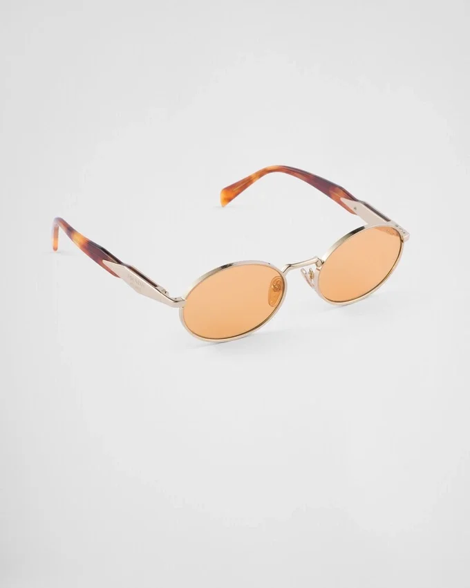 Kolekcja okularów Prada Okulary przeciwsłoneczne Kolekcja okularów Prada Okulary przeciwsłoneczne