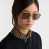 Kolekcja okularów Prada Okulary przeciwsłoneczne Kolekcja okularów Prada Okulary przeciwsłoneczne