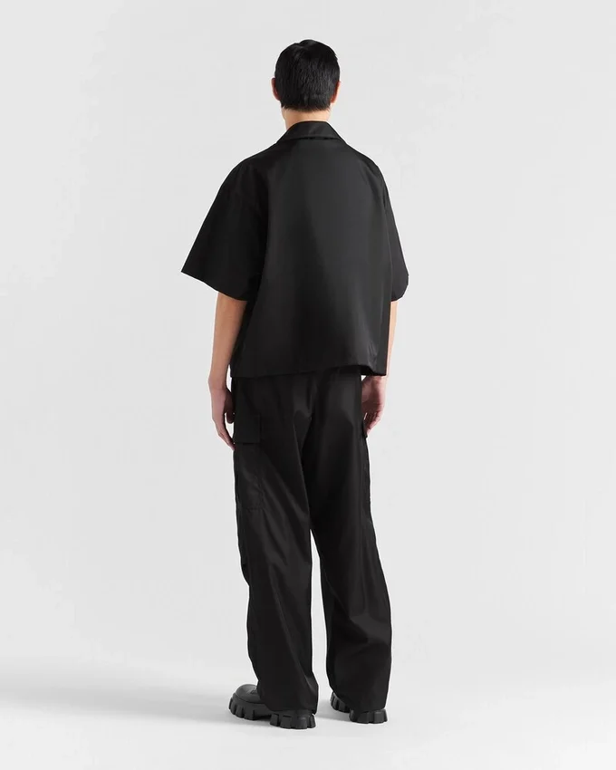 Koszula z krótkim rękawem z materiału Re-Nylon Koszula z krótkim rękawem z materiału Re-Nylon
