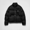 Krótka kurtka puchowa z materiału Re-Nylon Krótka kurtka puchowa z materiału Re-Nylon