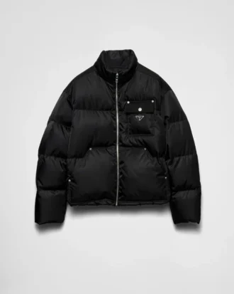 Krótka kurtka puchowa z materiału Re-Nylon Krótka kurtka puchowa z materiału Re-Nylon
