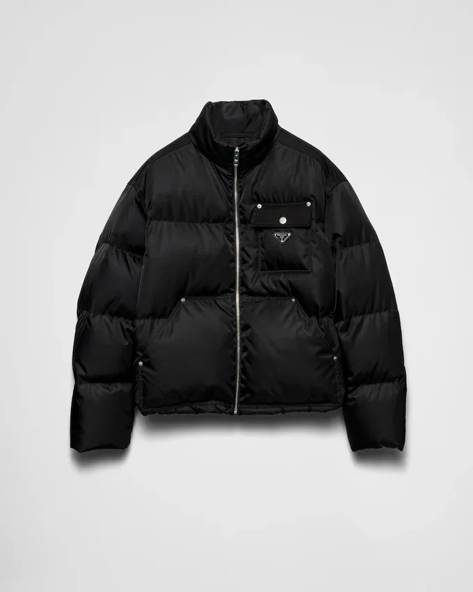 Krótka kurtka puchowa z materiału Re-Nylon Krótka kurtka puchowa z materiału Re-Nylon