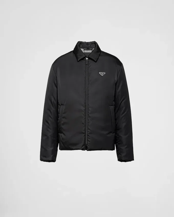 Krótka kurtka puchowa z materiału Re-Nylon Krótka kurtka puchowa z materiału Re-Nylon