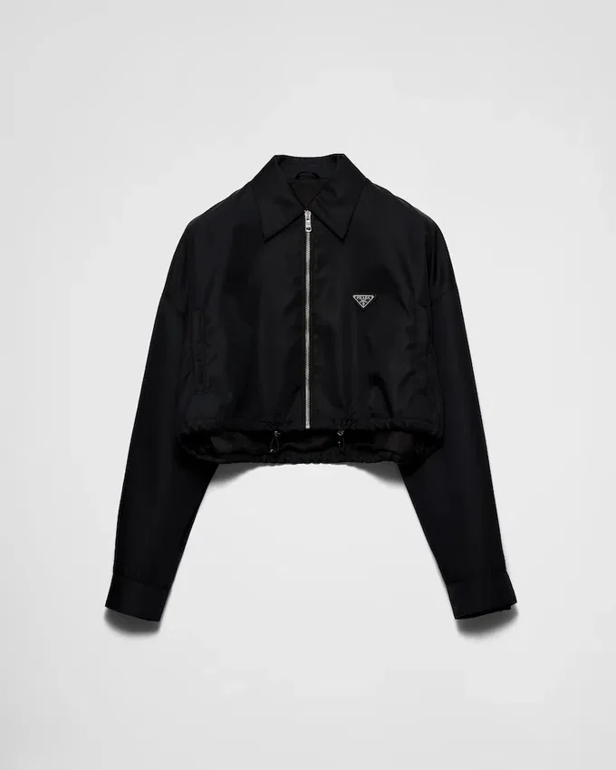 Krótka kurtka typu blouson z materiału Re-Nylon Krótka kurtka typu blouson z materiału Re-Nylon