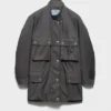 Kurtka przeciwdeszczowa z pranej tkaniny Re-Nylon Kurtka przeciwdeszczowa z pranej tkaniny Re-Nylon