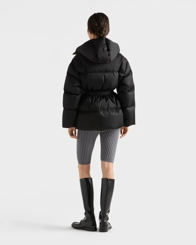 Kurtka puchowa z kapturem Re-Nylon Kurtka puchowa z kapturem Re-Nylon