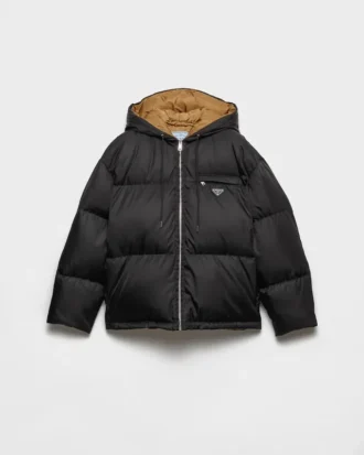 Kurtka puchowa z Re-Nylon