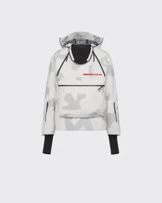 Kurtka snowboardowa z nadrukiem z technicznej tkaniny Kurtka snowboardowa z nadrukiem z technicznej tkaniny