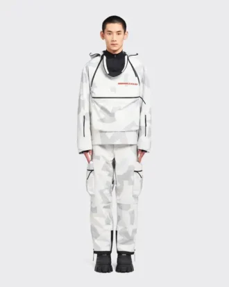 Kurtka snowboardowa z nadrukiem z technicznej tkaniny Kurtka snowboardowa z nadrukiem z technicznej tkaniny