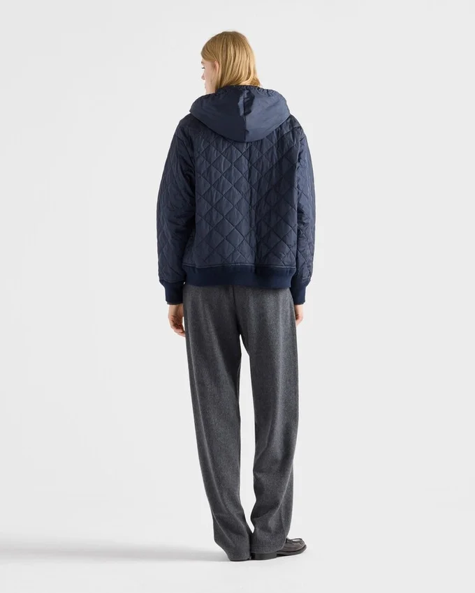 Kurtka typu blouson z kapturem z materiału Re-Nylon Kurtka typu blouson z kapturem z materiału Re-Nylon