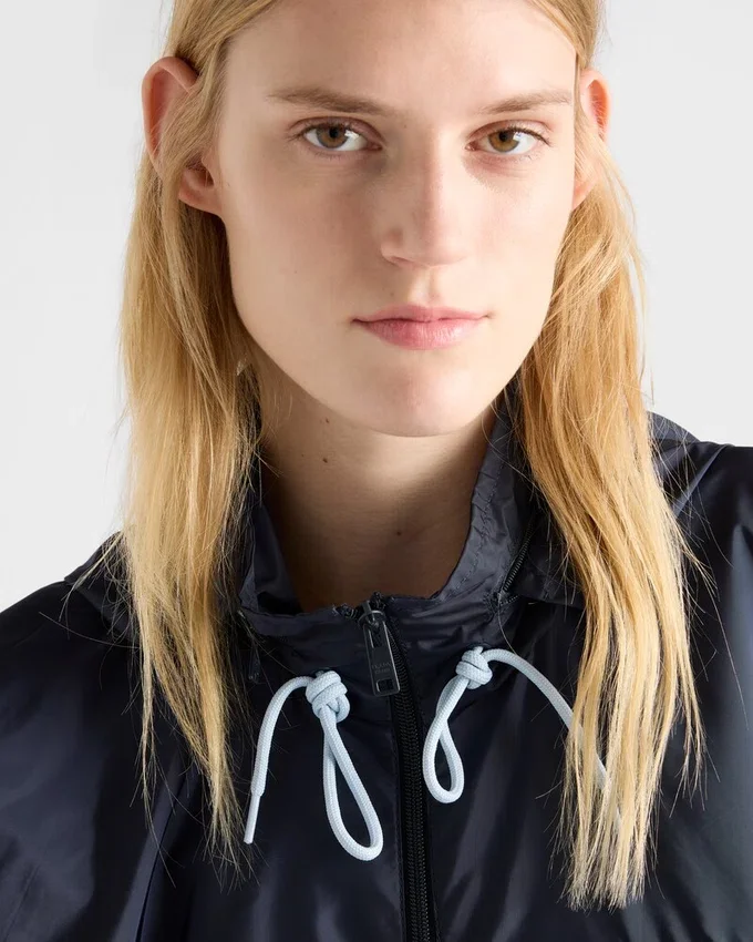 Lekka kurtka typu blouson z Re-Nylonu Lekka kurtka typu blouson z Re-Nylonu
