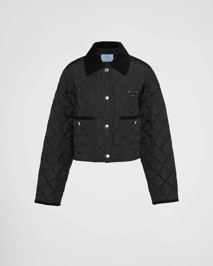 Lekka kurtka z materiału Re-Nylon Lekka kurtka z materiału Re-Nylon