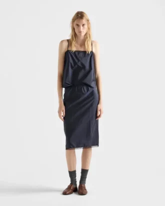 Lekka ołówkowa spódnica z materiału Re-Nylon