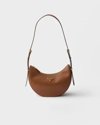 Mała skórzana torba na ramię Prada Arqua