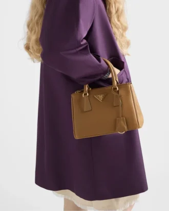 Mała skórzana torebka Prada Galleria