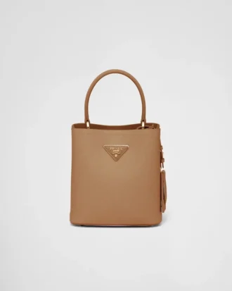 Mała torebka Prada Panier z skóry Saffiano