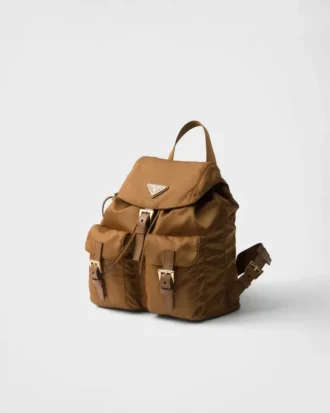 Mały plecak Prada Re-Edition 1978 z materiału Re-Nylon