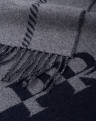 Mały wełniany szalik z żakardowym logo Mały wełniany szalik z żakardowym logo