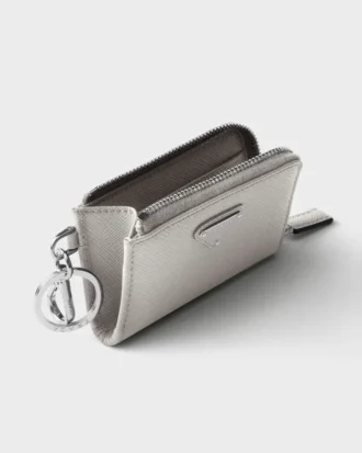 Mini etui ze skóry Saffiano z brelokiem Mini etui ze skóry Saffiano z brelokiem